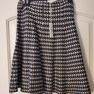 Max Studio Ladies S Black and White Skirt